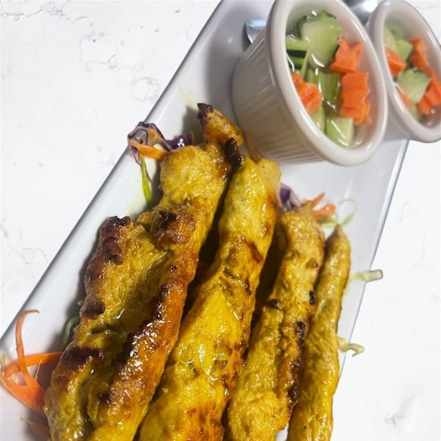 Satay Chicken (4 Skewers).
